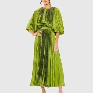 Mac Duggal 49638 Women's Green Gown Size 20 NWT